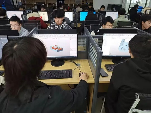 学生考证.jpg